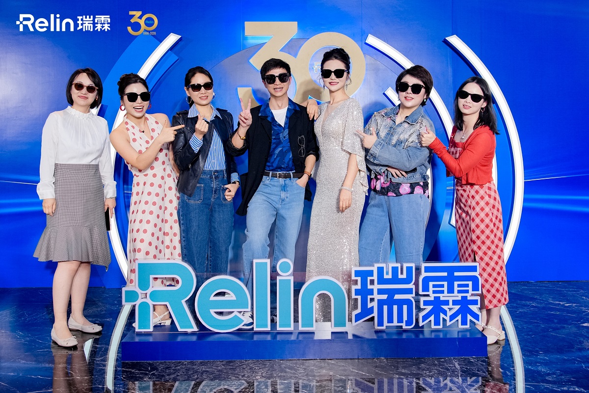 2025年终总结大会团体照009