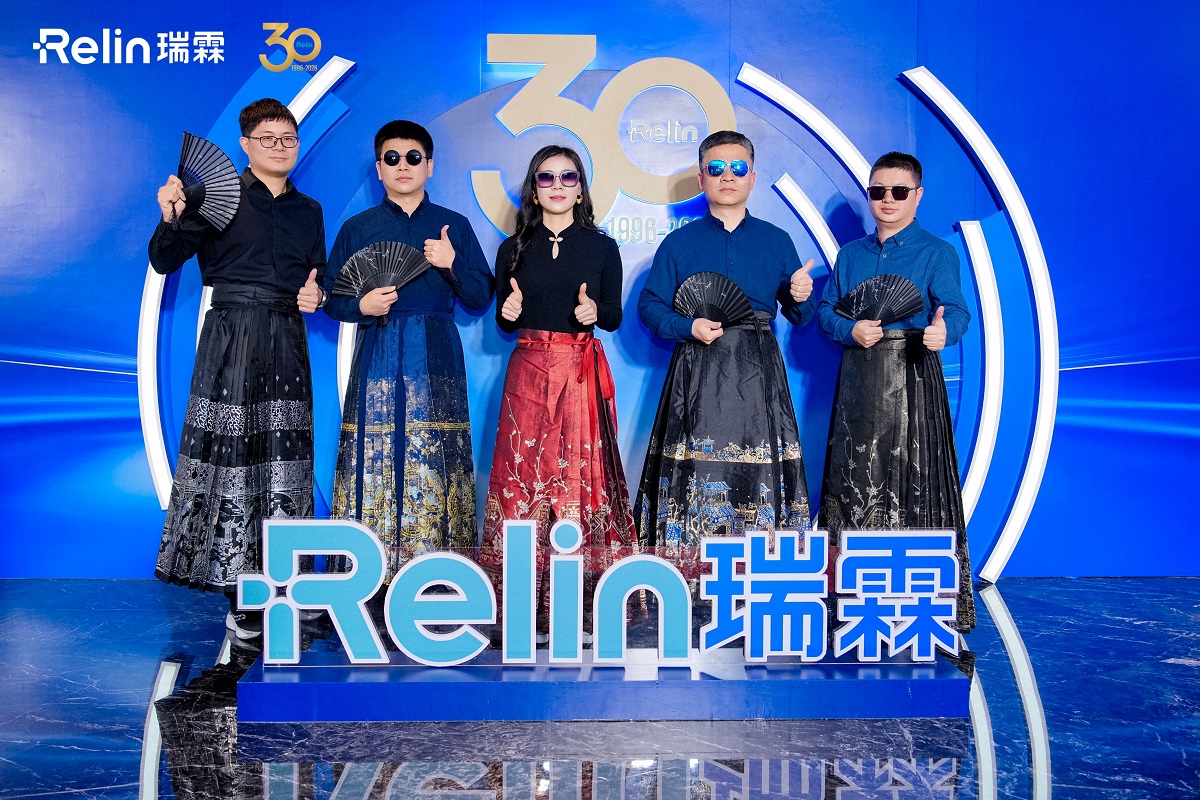 2025年终总结大会团体照004